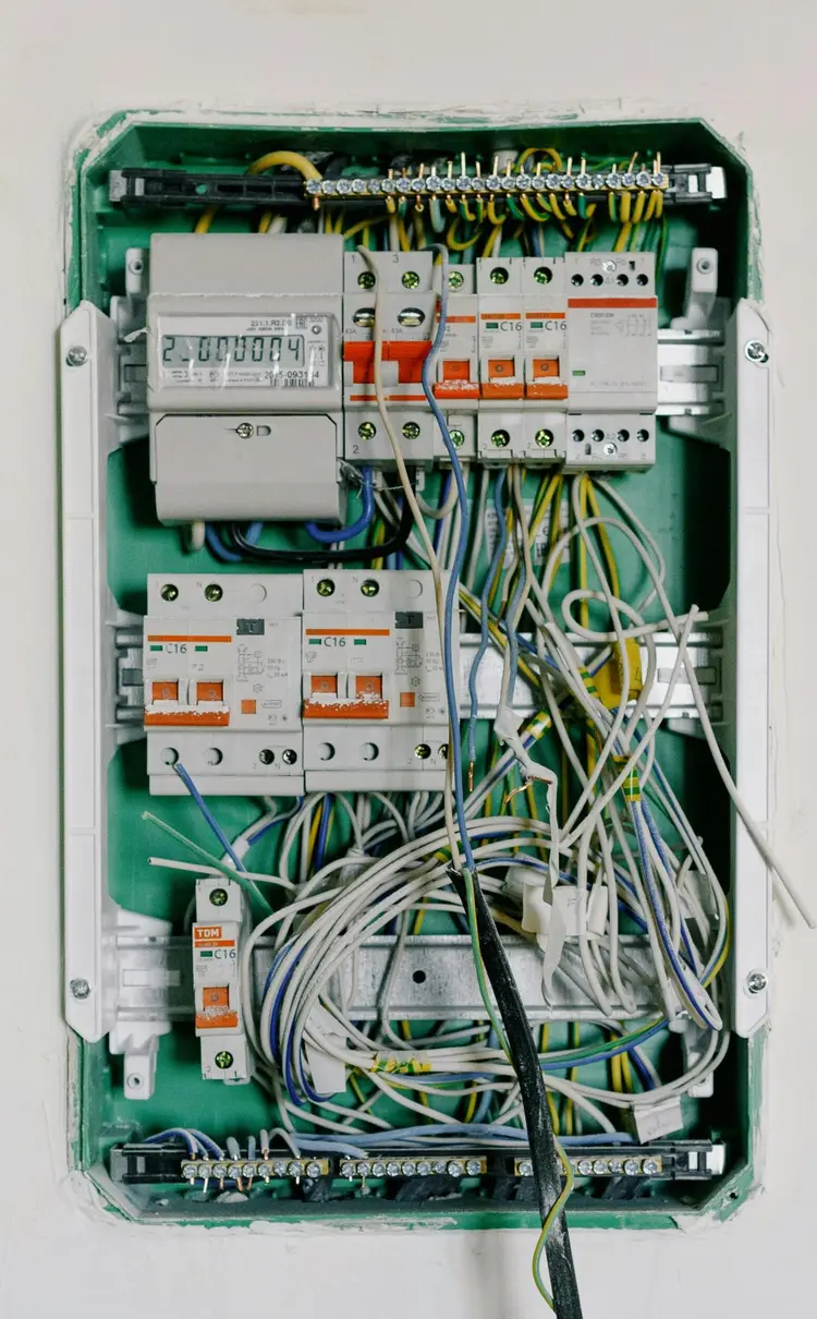 Courant Fort - IT and Telecom solutions integrator in Benin, Togo, and Africa